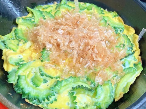 スキレットで作る!ゴーヤのオープンオムレツ